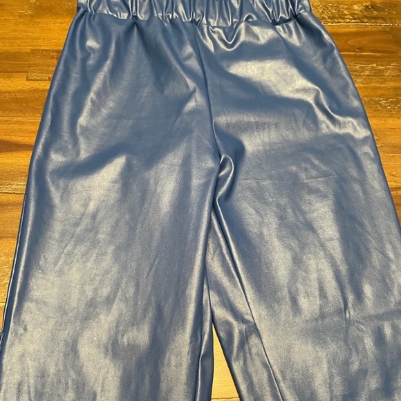 *SOLD* - Picture 2 of 3